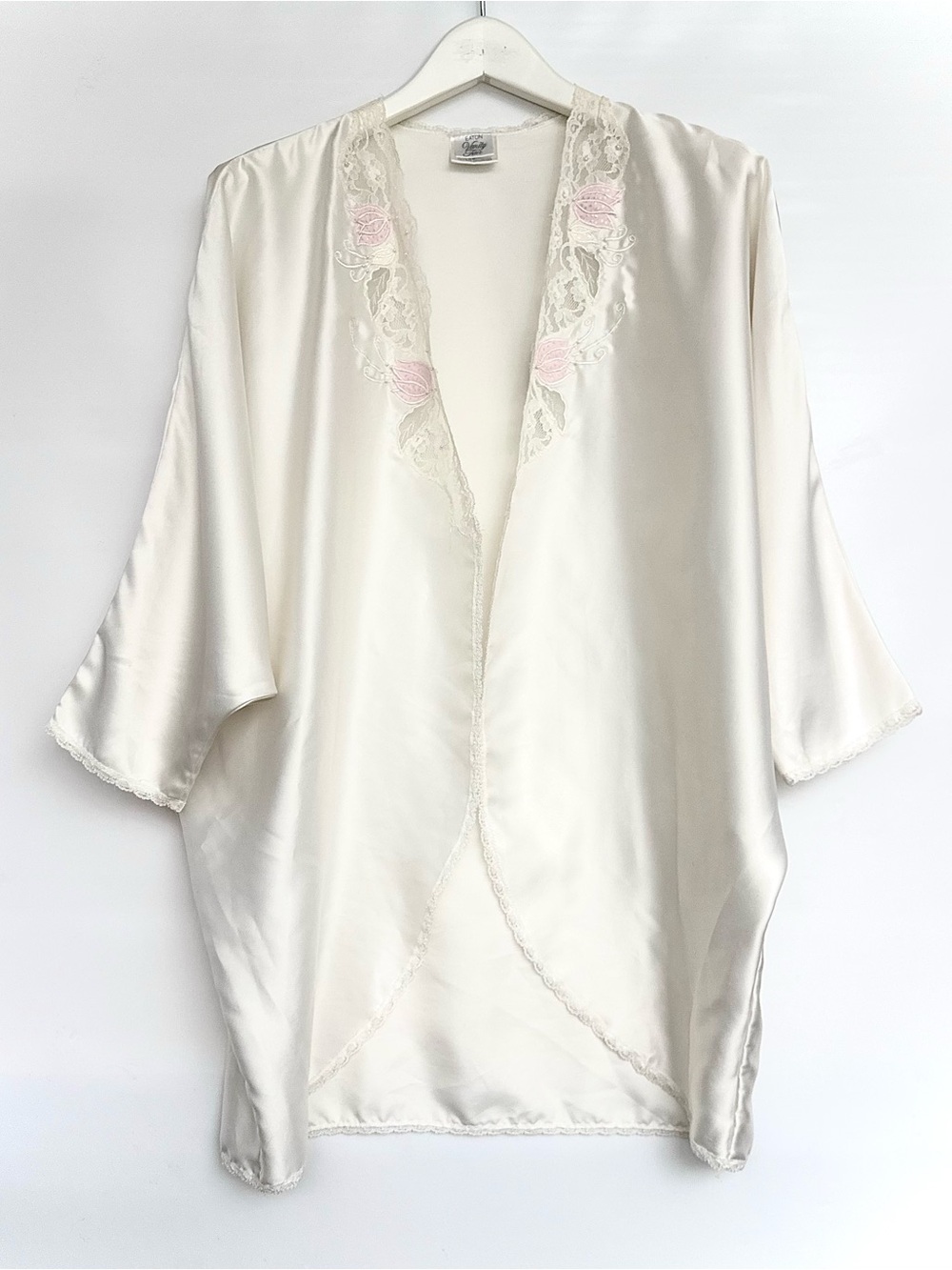 Eaton Vanity Fair Satin Lace robe - Ivory
Vintage